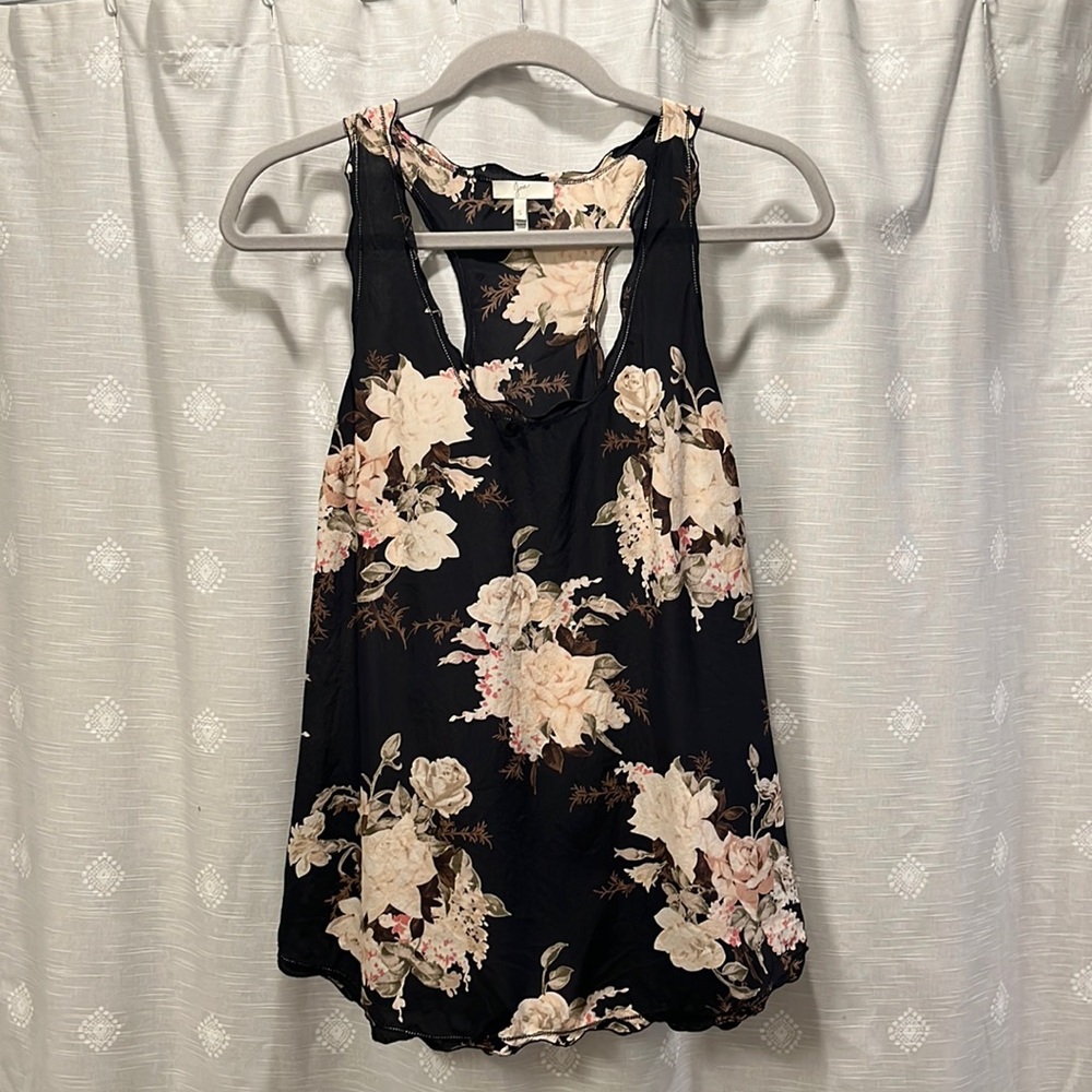 Joie racerback silk tank with scalloped edges sz s